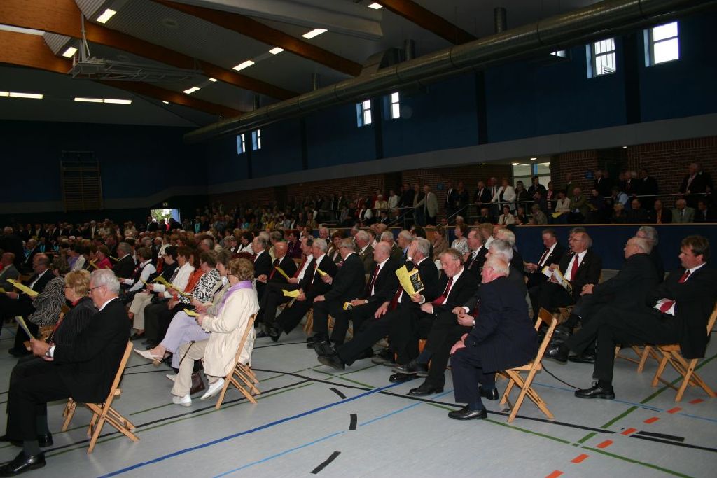 Viel Publikum in der Halle beim Chorfest